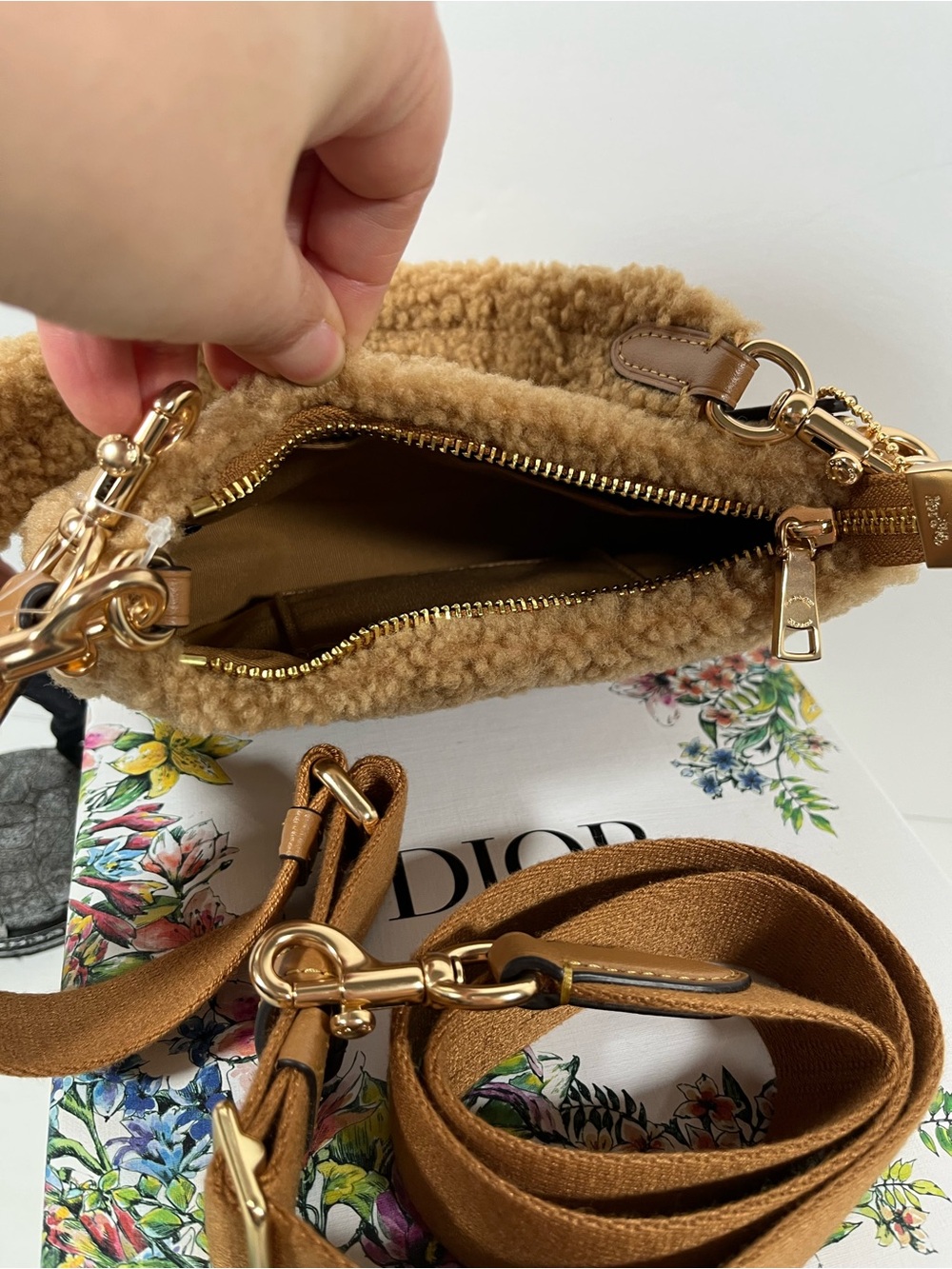 Coach Teri Mini Crossbody Bag In Shearling NWT - Picture 5 of 14